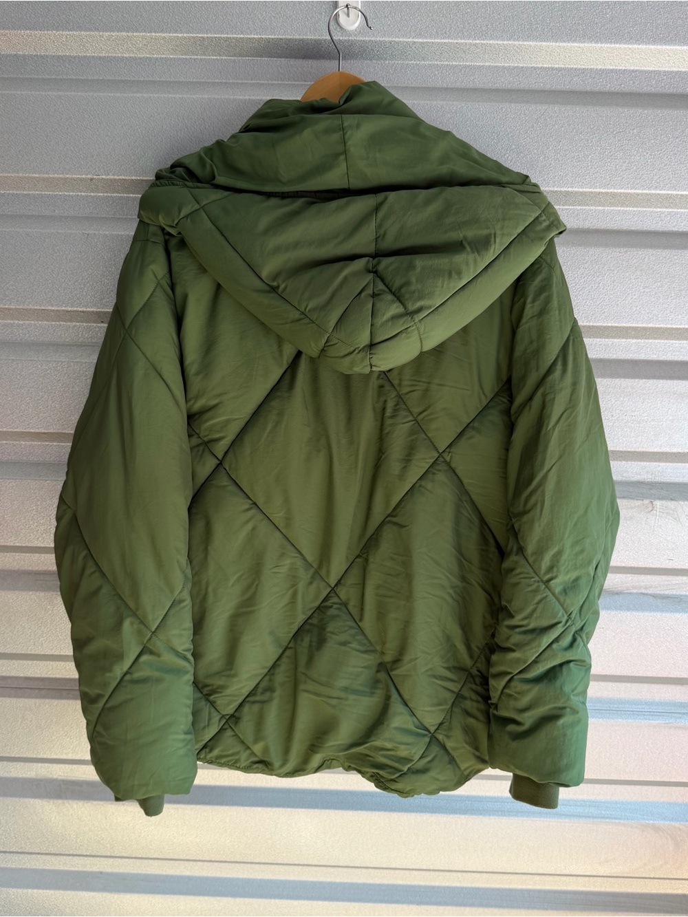 Free People Emmy Swing Puffer in Forest Glen - Picture 7 of 10